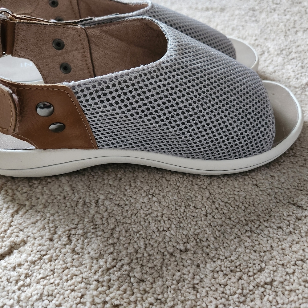 Womens Ingaro Sport size 9